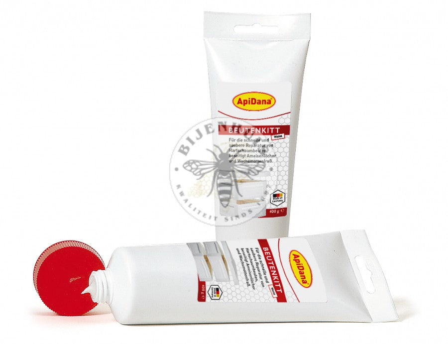 Reparatiepasta voor kunststof kasten