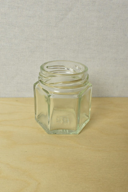 Pot hexagonaal 45ml/50gr - 50st inclusief deksels(wordt niet verzonden);Pot hexagonaal 45ml/50gr - 46st