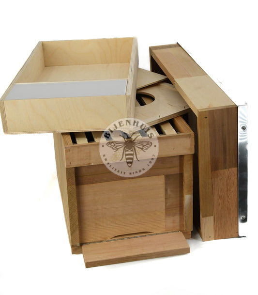 ;*Zesramer met gaasbodem Red Cedar compleet