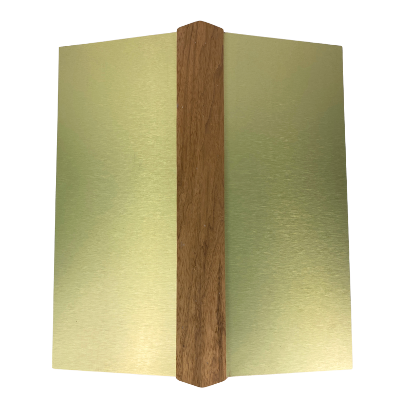 Zadeldak van Spaarkast gemodificeerd (palletbezorging)